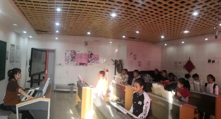 乐器双排键演示,双排键能模仿几种乐器