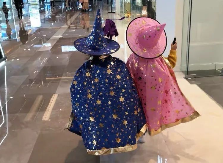 万圣节扮中国僵尸吓老外,万圣节为什么是崇洋媚外