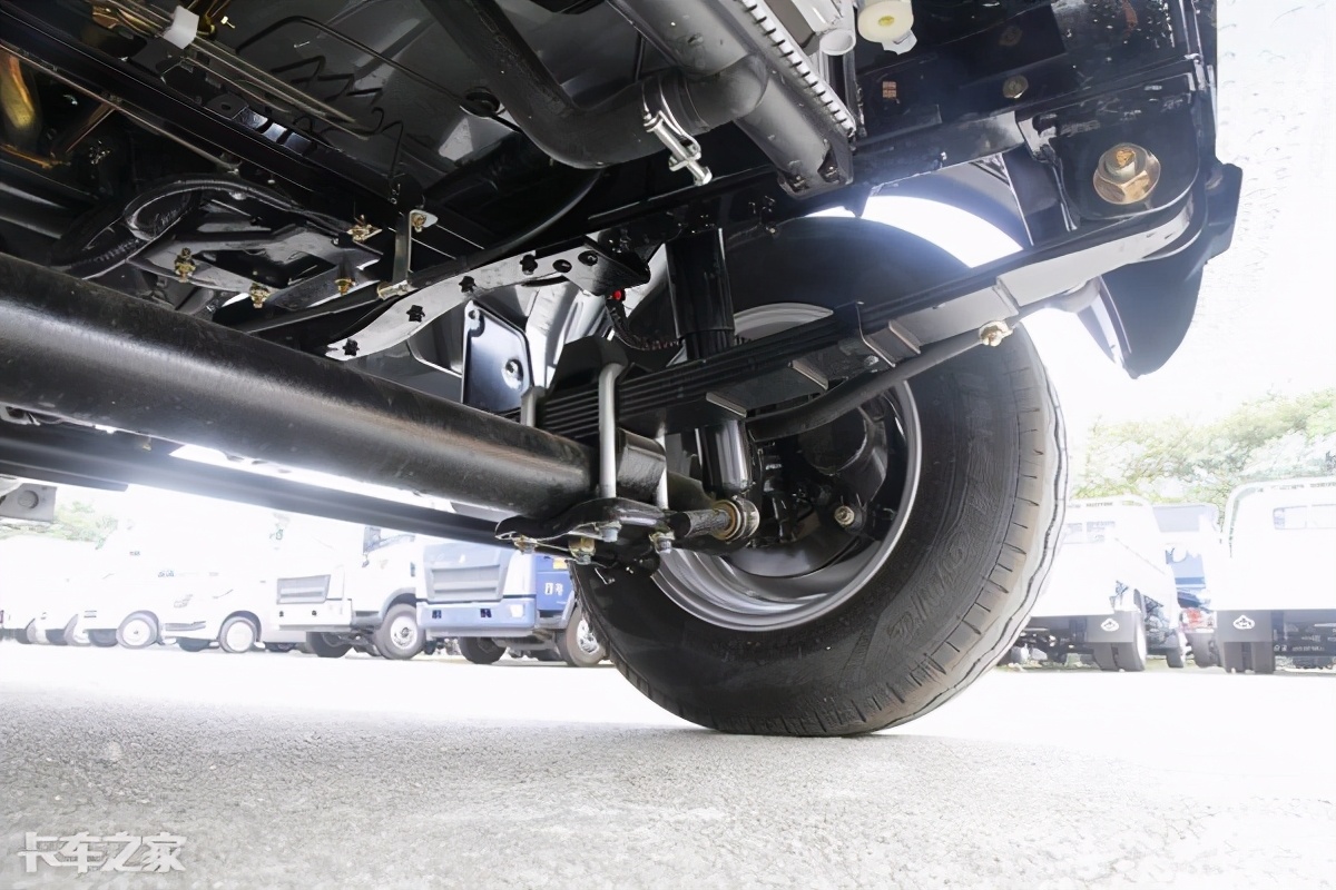 长安神骐t20厢货三米六,长安神骐3.3米货车能拉多少吨