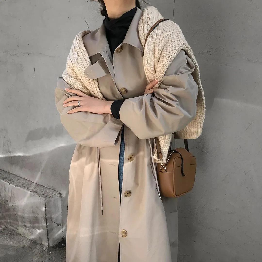 牛仔衬衫叠穿哪种款式和颜色适合,灰色衬衫怎么搭配出高级感叠穿