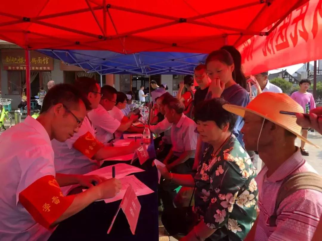 织金县人民医院儿童公益义诊,卫生院开展服务百姓健康行动义诊