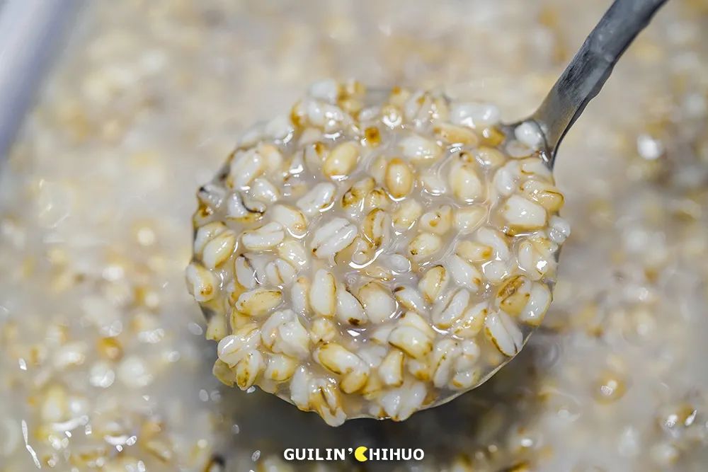 月售1000单的奶茶店,月销8000的奶茶店