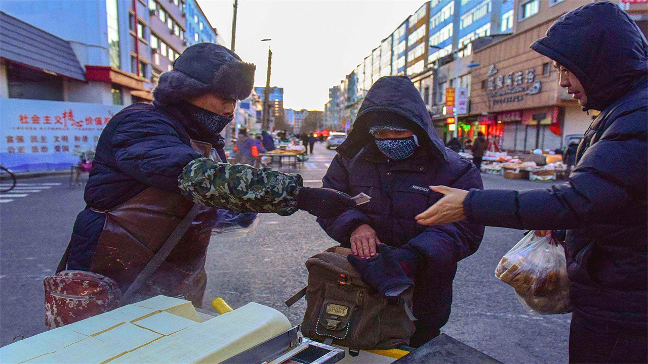 东北三省的人在外出时，都自称东北人，却为何不单说省份呢