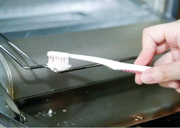 烘焙用的烤盘怎么清洗,西门子烤箱自清洁功能怎样操作