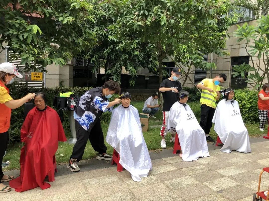 走进社区宣讲心肺复苏,心肺复苏技术社区宣传