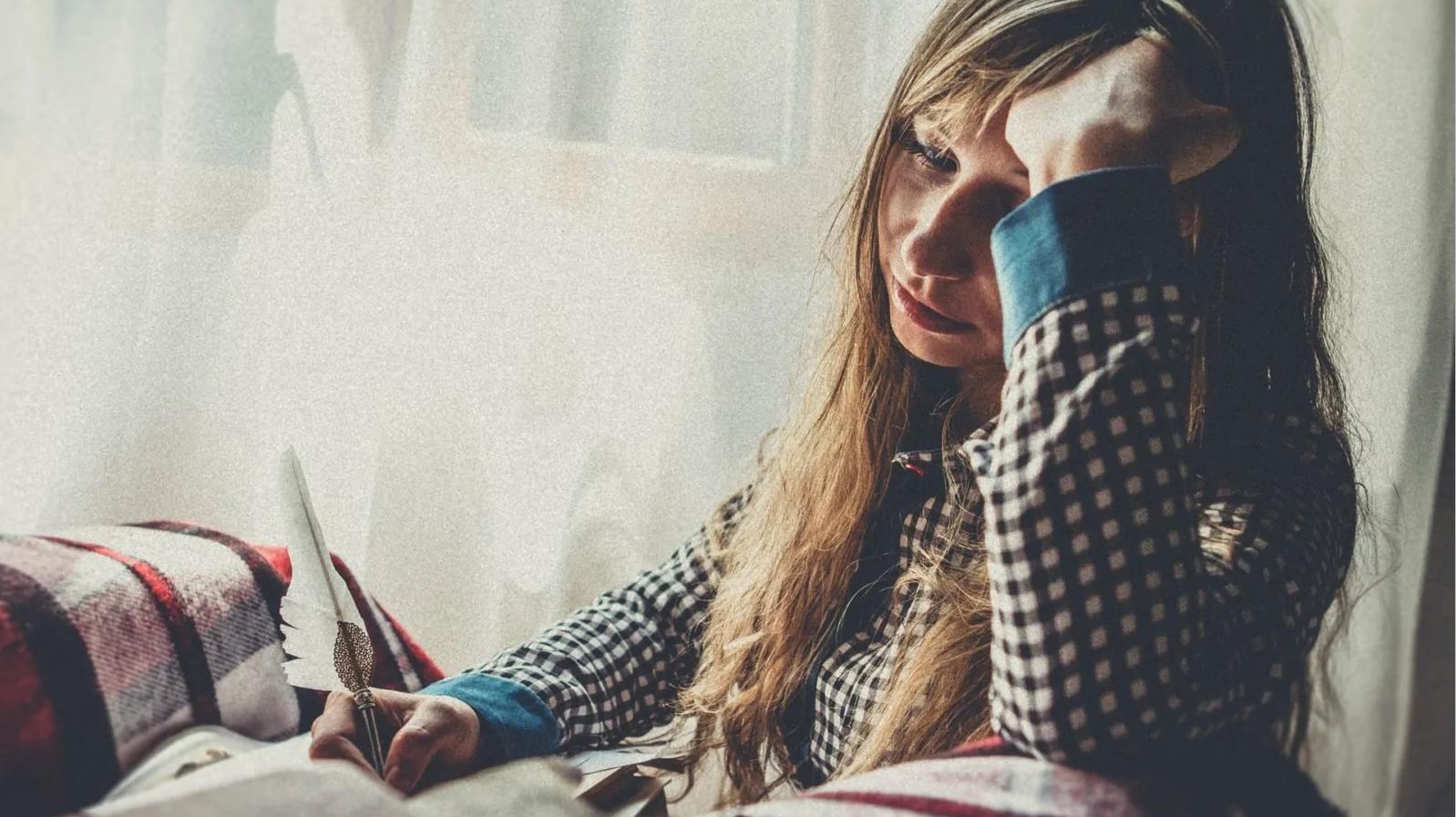 感到压力大的时候怎么安慰自己,感到很无助焦虑怎么振作起来