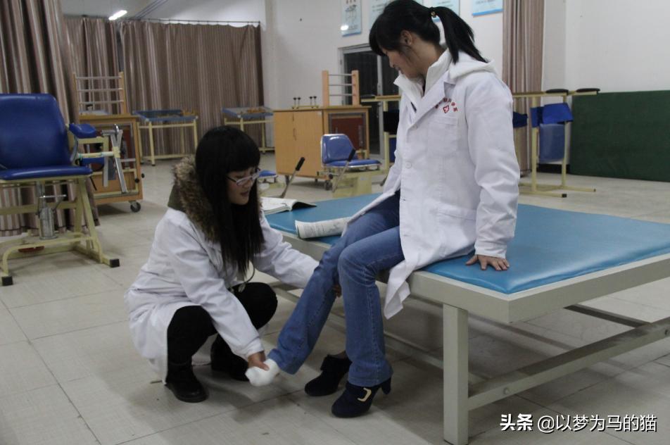 专科生这五个专业一定要专升本,大专不建议报考的医学类专业