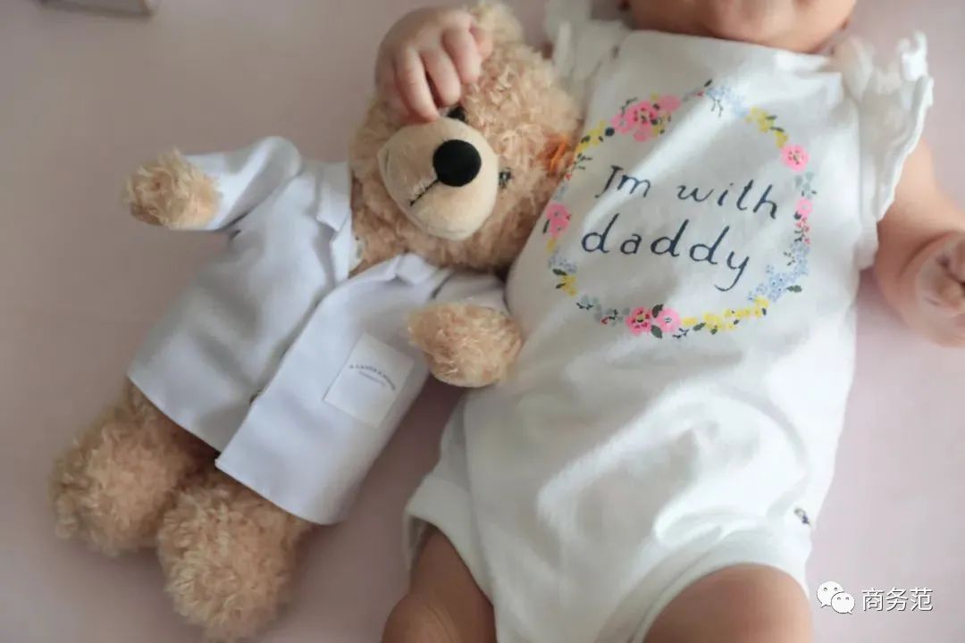 新生婴儿礼物必备物品清单,新生婴儿适合买什么礼物