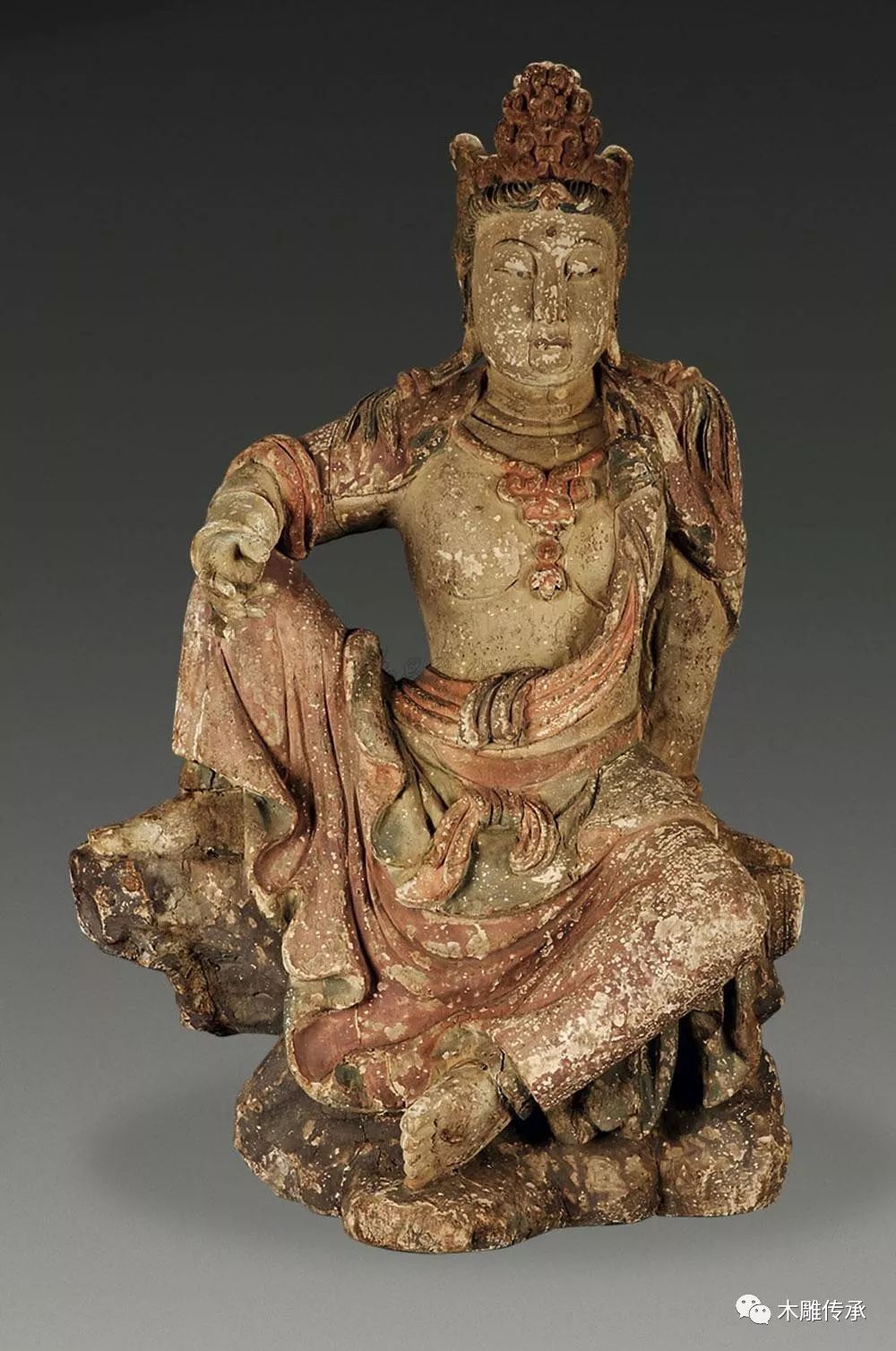 佛像的残缺之美木雕,巧夺天工的雕塑