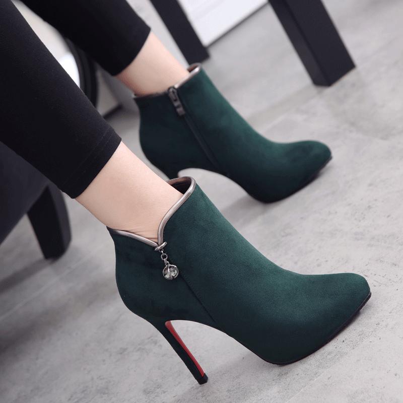 运动鞋高跟好看百搭,运动鞋显高