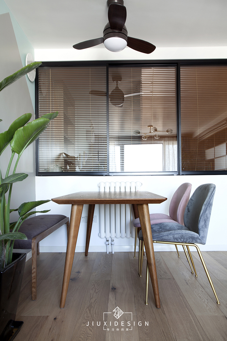 墙面一体储物柜1米4设计图,客厅最实用储物墙面设计