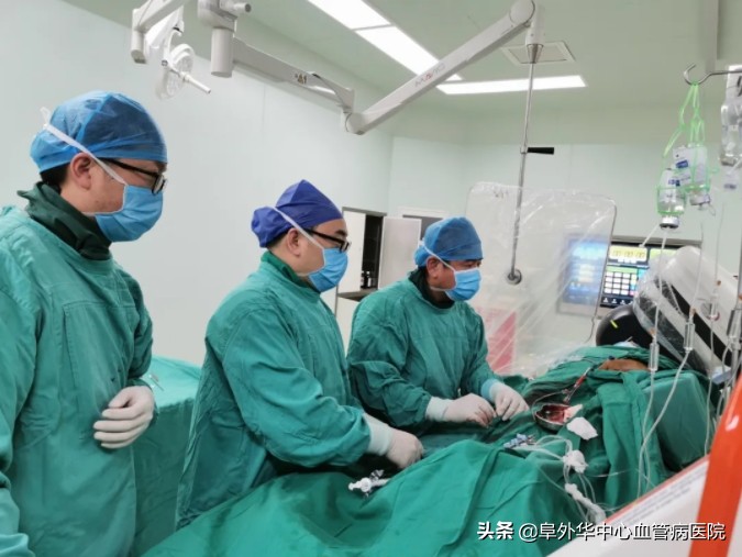 激光冠脉斑块消蚀术费用,冠脉介入手术去除冠脉钙化斑块吗