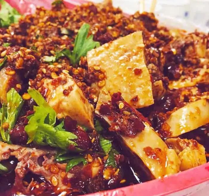 重庆各个区域好耍好吃的推荐,重庆哪有好吃好玩的地方