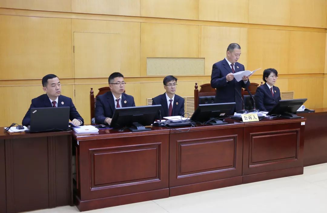 【扫黑除恶】关注！张家口市检察院提起公诉的冯海军等31人涉黑案今日开庭审理