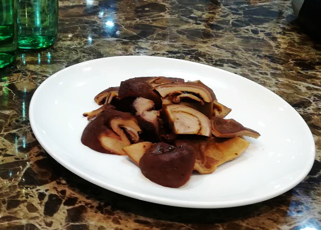 朋友生日请吃饭还得大家平摊买单,朋友生日请吃宴席