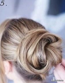 夏天盘发教程中长发减龄蝴蝶结,花苞头盘发的扎法教程儿童