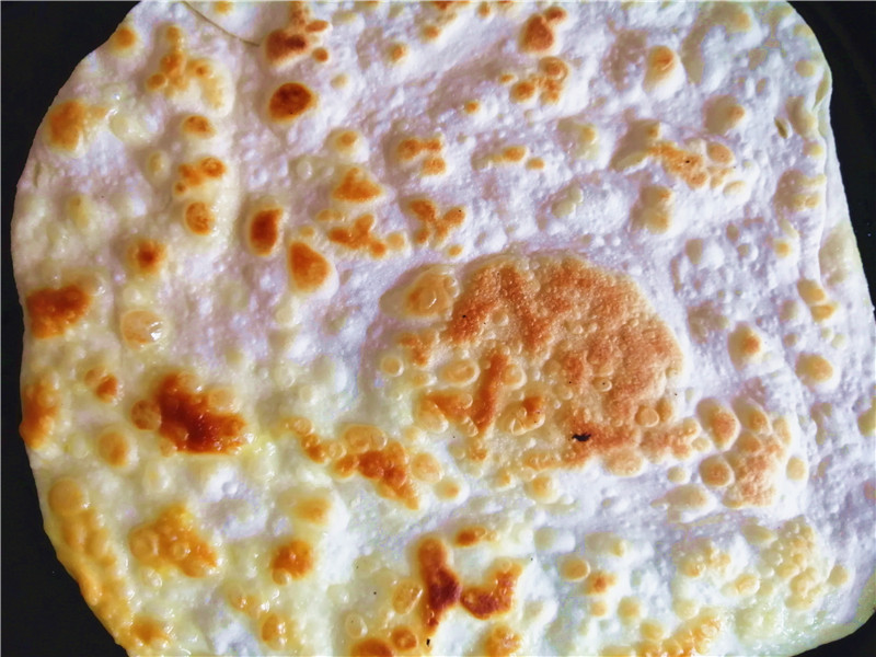 使用电饼铛烙饼不裂的技巧,电饼铛烙饼发硬的小窍门