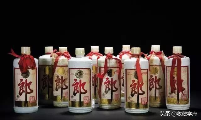 存放十年的经典郎酒值多少钱,想买白酒收藏5到10年再喝