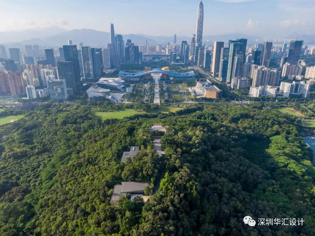 深圳莲花山公园展示中心——糅合自然与陈列的墙/深圳华汇设计