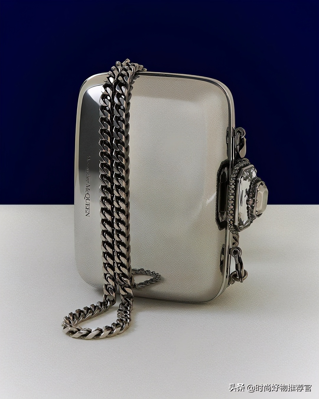 麦昆粉色包包,麦昆女包骷髅