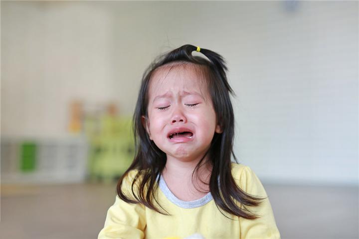 孩子脾气大太倔太固执是什么原因,脾气倔孩子智商怎么样