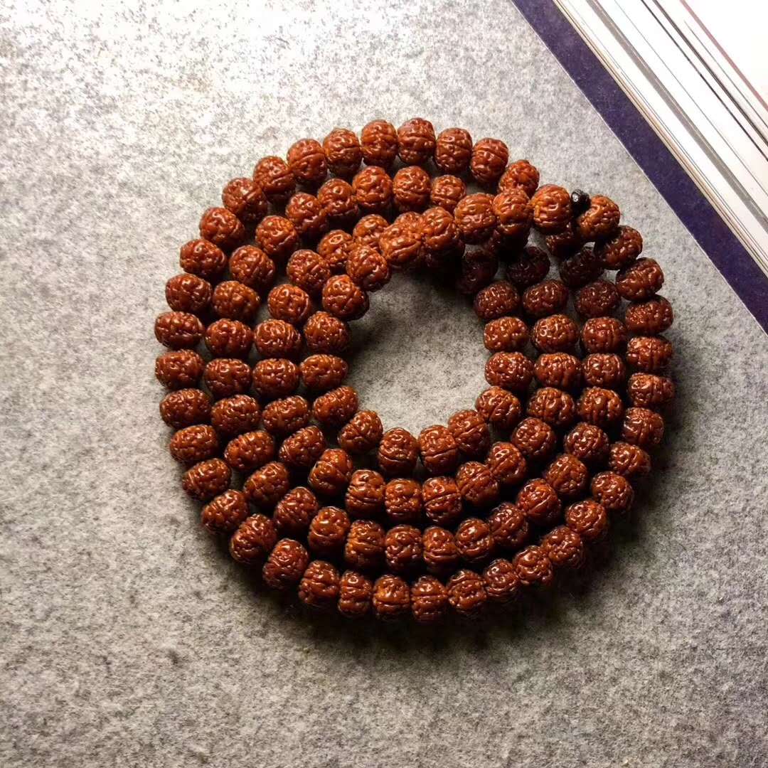 盘玩一年的金刚菩提使劲刷掉包浆,金刚菩提干刷到什么程度再上手盘