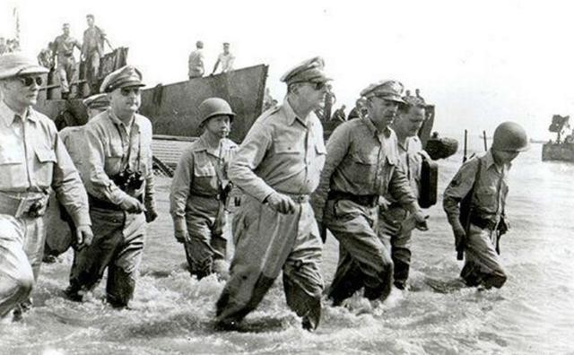 大半个朝鲜被解放，金日成准备*都迁**汉城，毛*东泽**却急电：小心仁川