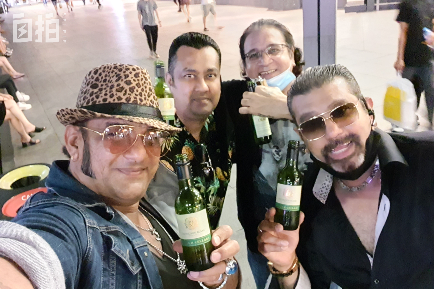 我，印度裔工人，在新加坡修船半辈子，没想到突然成了中国网红