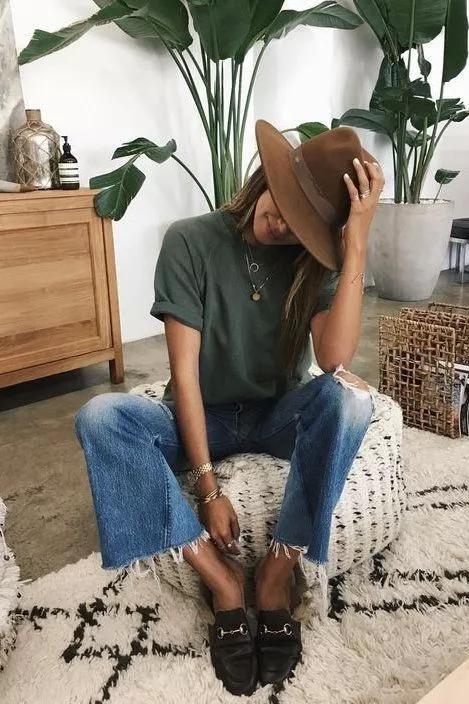 各属相适合穿什么颜色衣服,2022年各属相适合的颜色