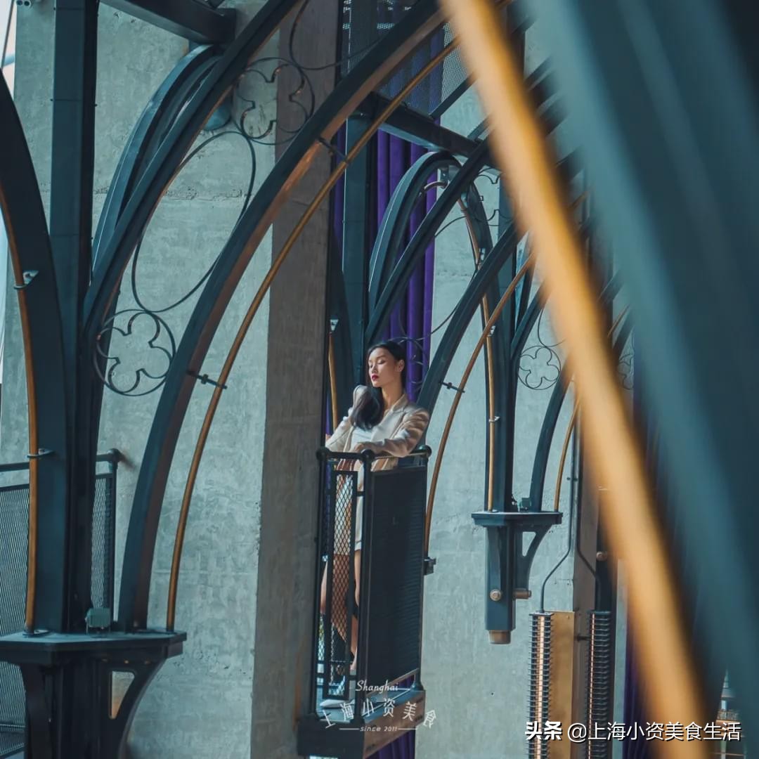 鐜颁唬鏃跺皻椋庡挅鍟″巺,鐜颁唬娼祦椋庡挅鍟″巺