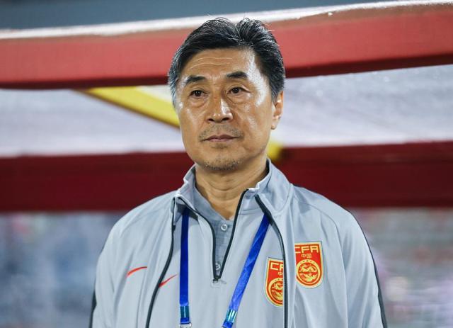 王霜受伤退赛发文,铿锵玫瑰倒下