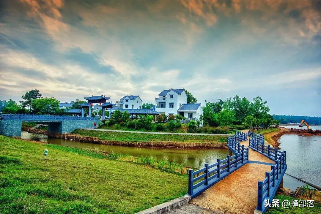 农村10万投资什么项目最赚钱,农村现在什么行业前景好最赚钱的