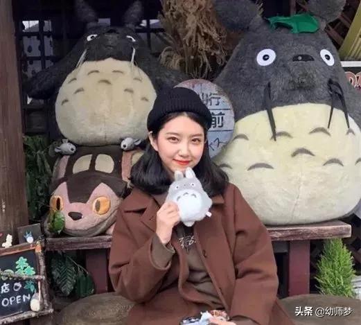 2020年最流行的发型中短梨花烫,发型2018流行梨花内扣烫