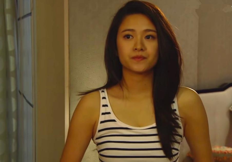 26岁女星江嘉敏拔牙后药物过敏，导致全身瘙痒，腿上长满小疙瘩