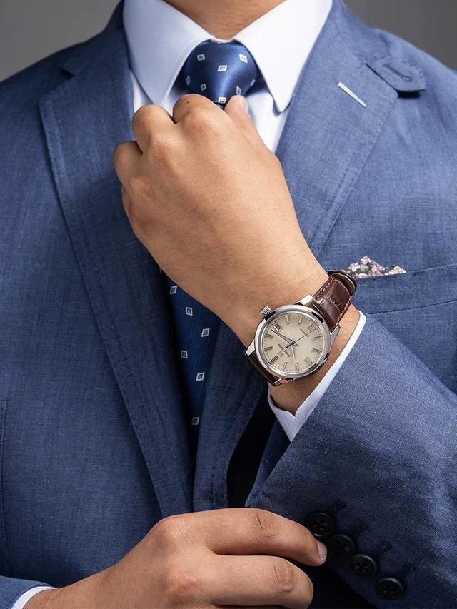 冠蓝狮欧米茄哪个档次高,冠蓝狮与欧米茄差距