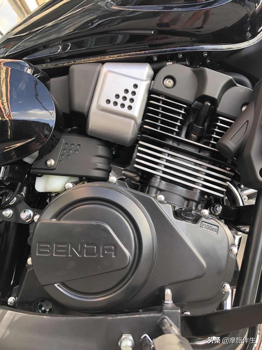 国产最漂亮的太子摩托车奔达400原驰兽