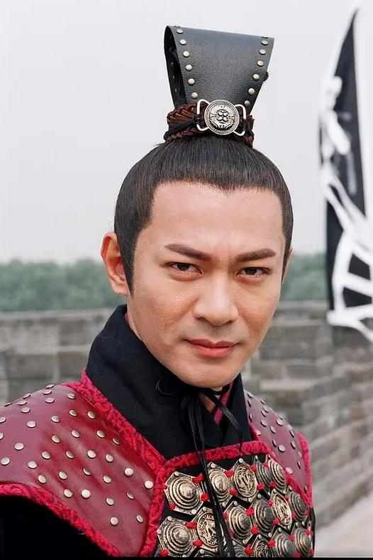 江华长得帅不,江华颜值什么水平