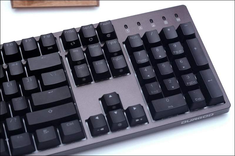 电脑键盘灯光怎么开,灯光才是键盘的关键