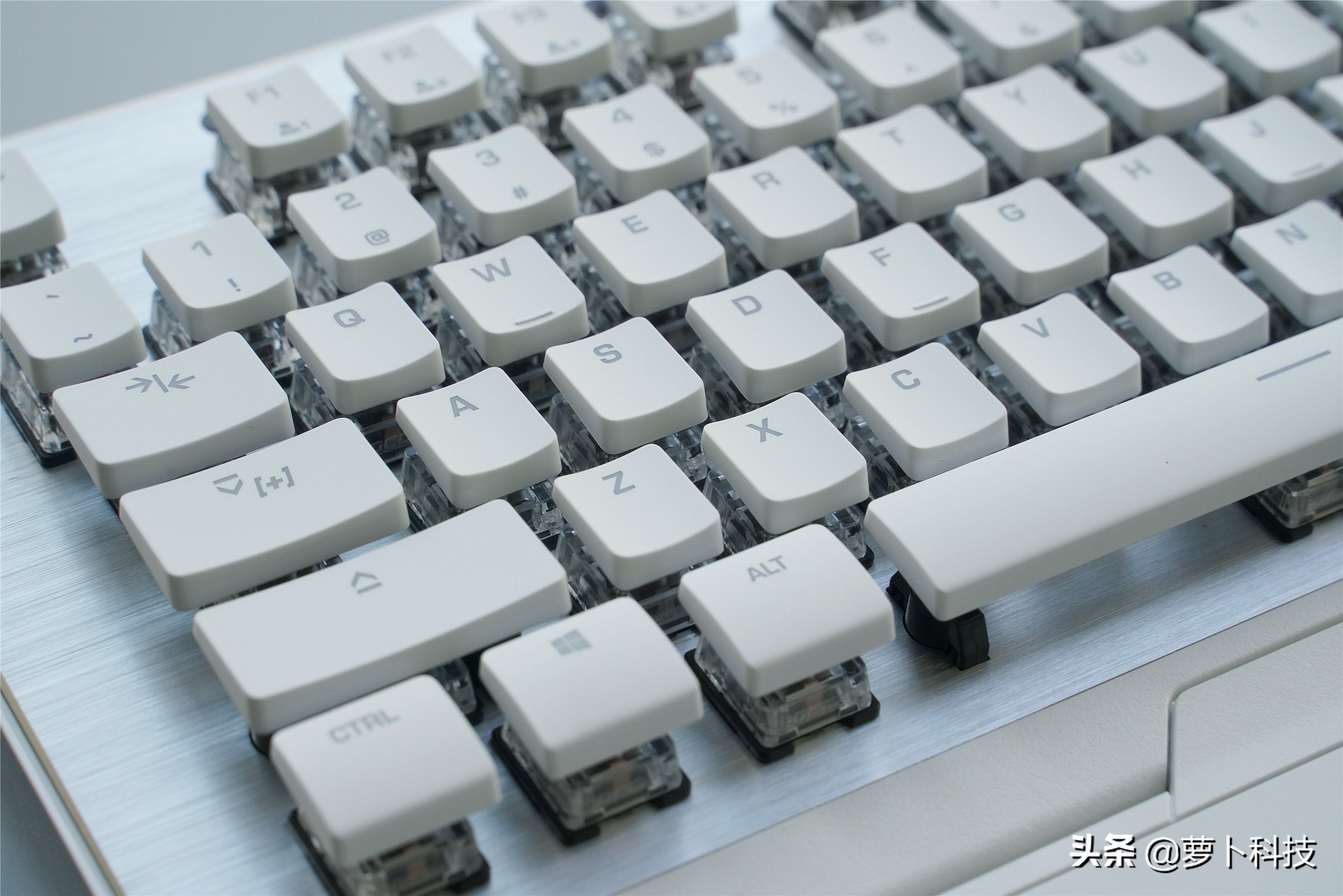 冰豹瓦肯vulcan122,冰豹vulcan120机械游戏键盘