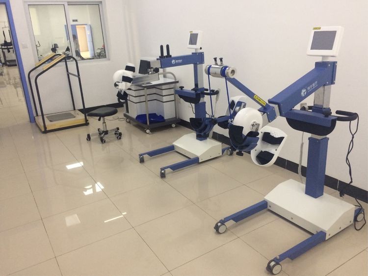 工作是天天给人抬腿？不对，康复科可是名副其实的未来学科