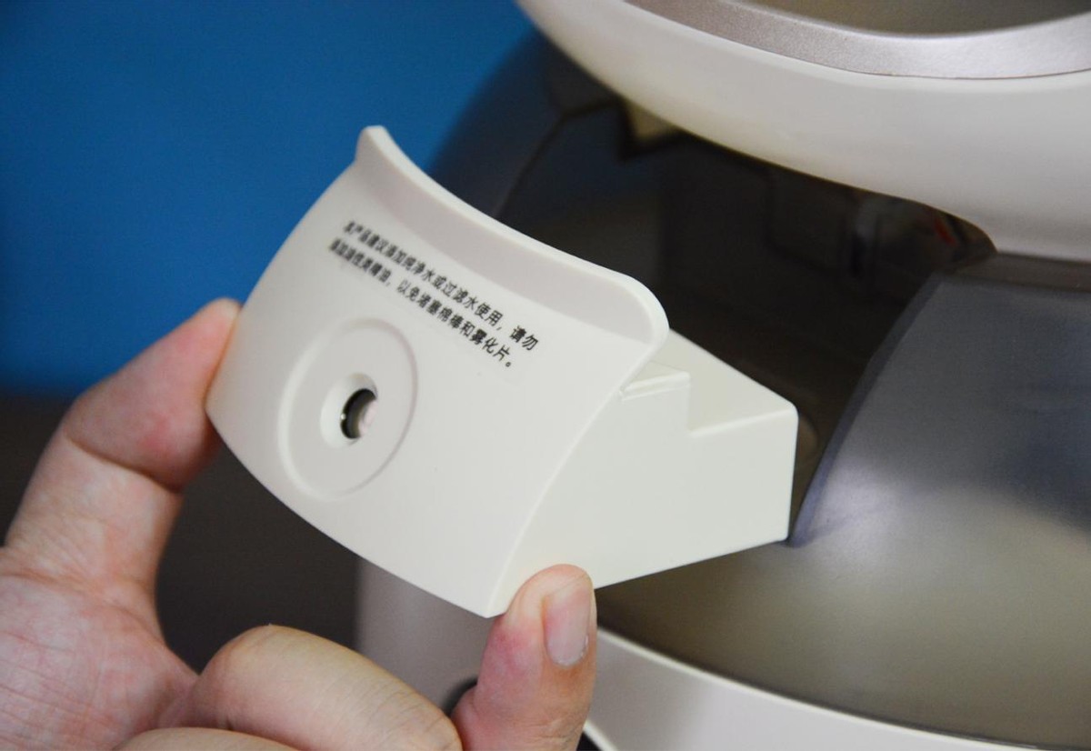 大宇无叶风扇f9max和am01哪个好,大宇无叶风扇am01和am06有什么区别