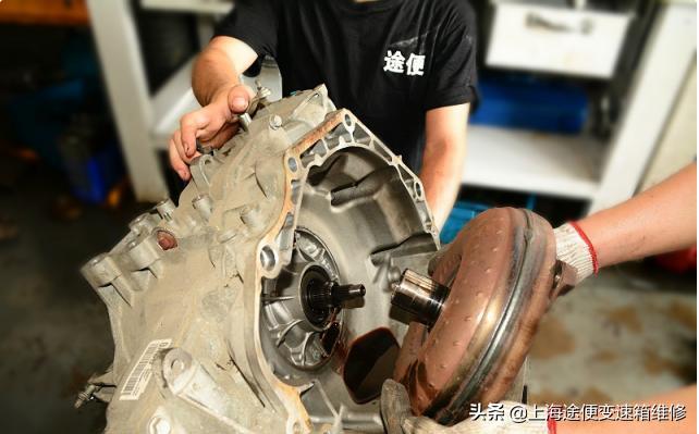 君威发动机与变速系统维修或保养,别克君威发动机和变速系统保养