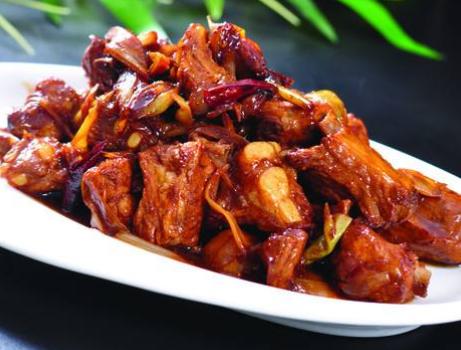 红烧排骨家常做法要焯水吗,红烧排骨的正确做法排骨要焯水不