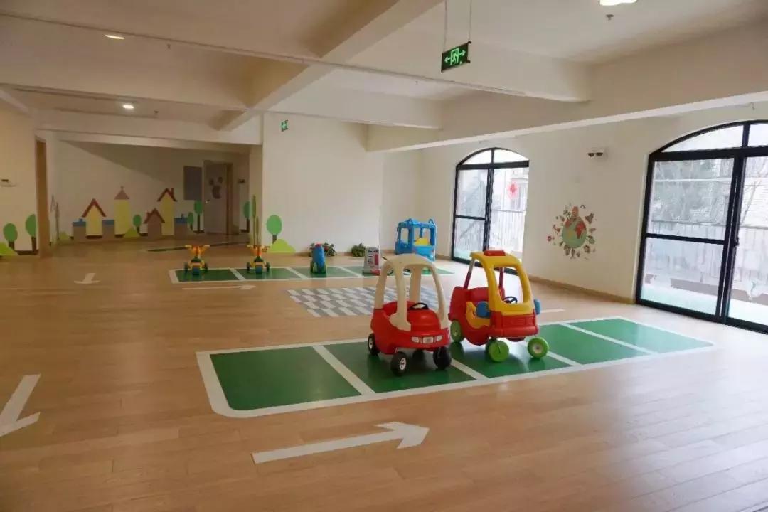 上海哪些公办幼儿园有0-2.5岁托班,上海有托班的民办幼儿园