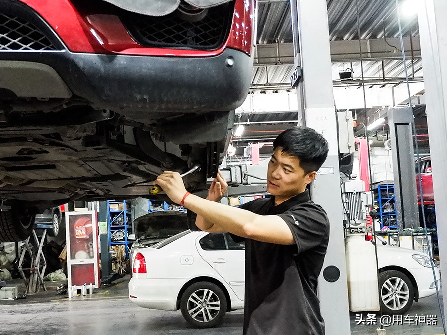 哪一款宝马x6发动机不漏油,宝马x6发动机漏油维修费用标准