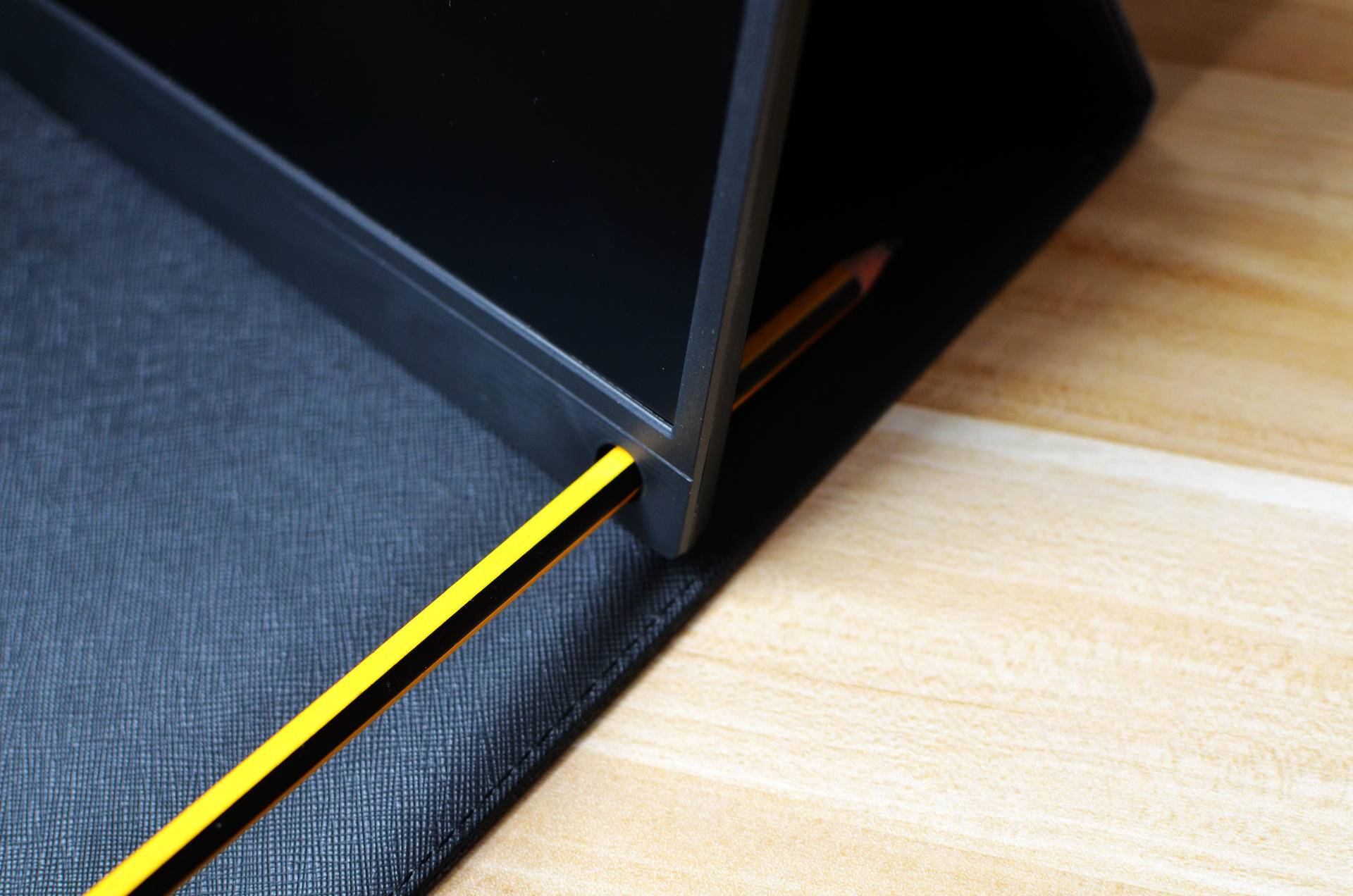 给华为mate20换带框屏幕总成,给华为mate20手机换屏幕