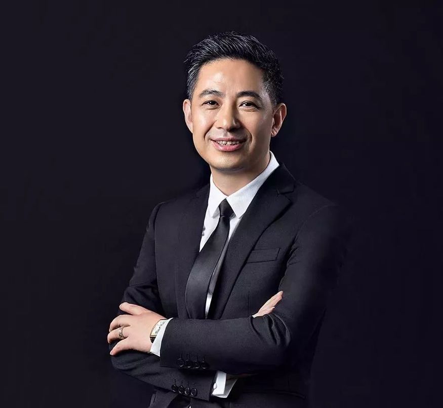 从7人小公司到拿下数亿风投,从小作坊到七八百人的工厂