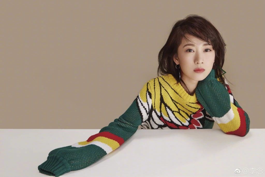 海藻李念穿衣打扮,海藻大变样李念