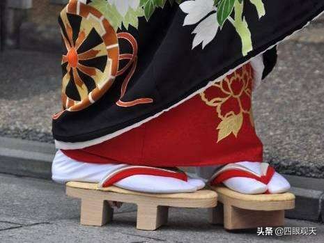 “进门脱鞋”习俗是如何产生、发展、消失以及重现的呢？