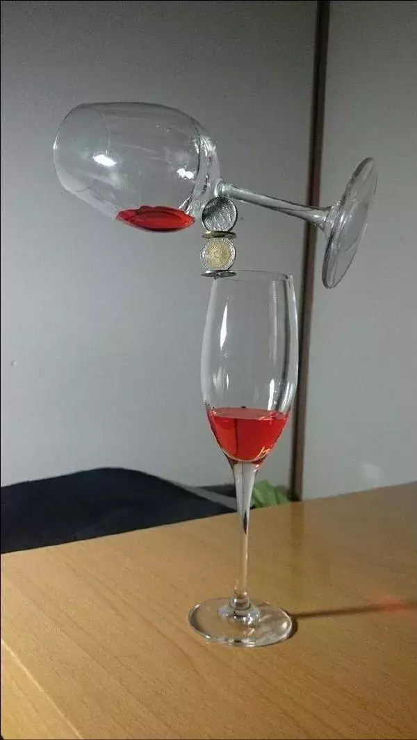 肚子大了,该怎么和家里人解释啊!哈哈哈让你再吃那么多...